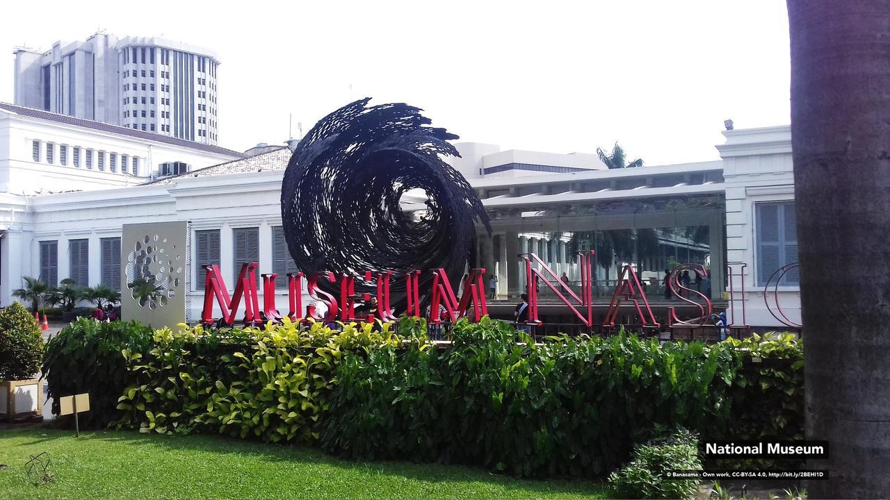 Zen Rooms Cideng Barat Jakarta Exterior photo